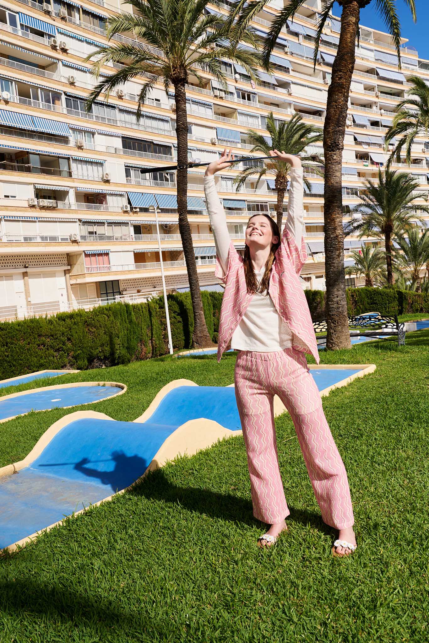 WAVY MESH SHIRT LIGHT PINK