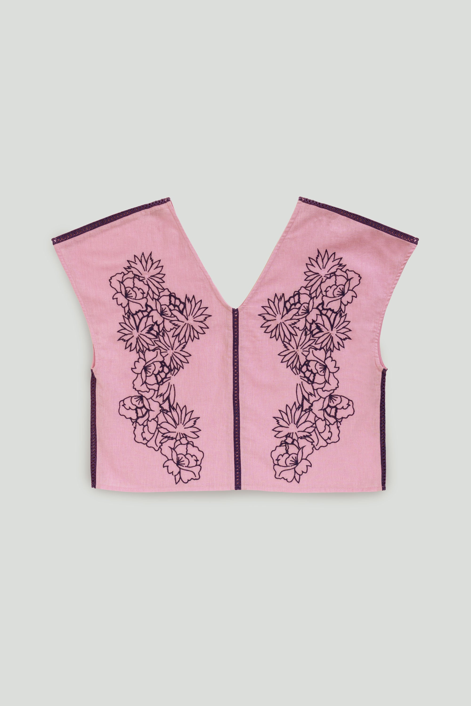 EMBROIDERY ROSES TOP
