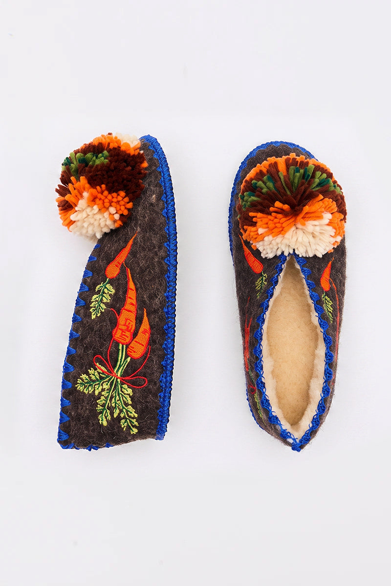 KARÓTO SLIPPERS - MM X GIVE A PON