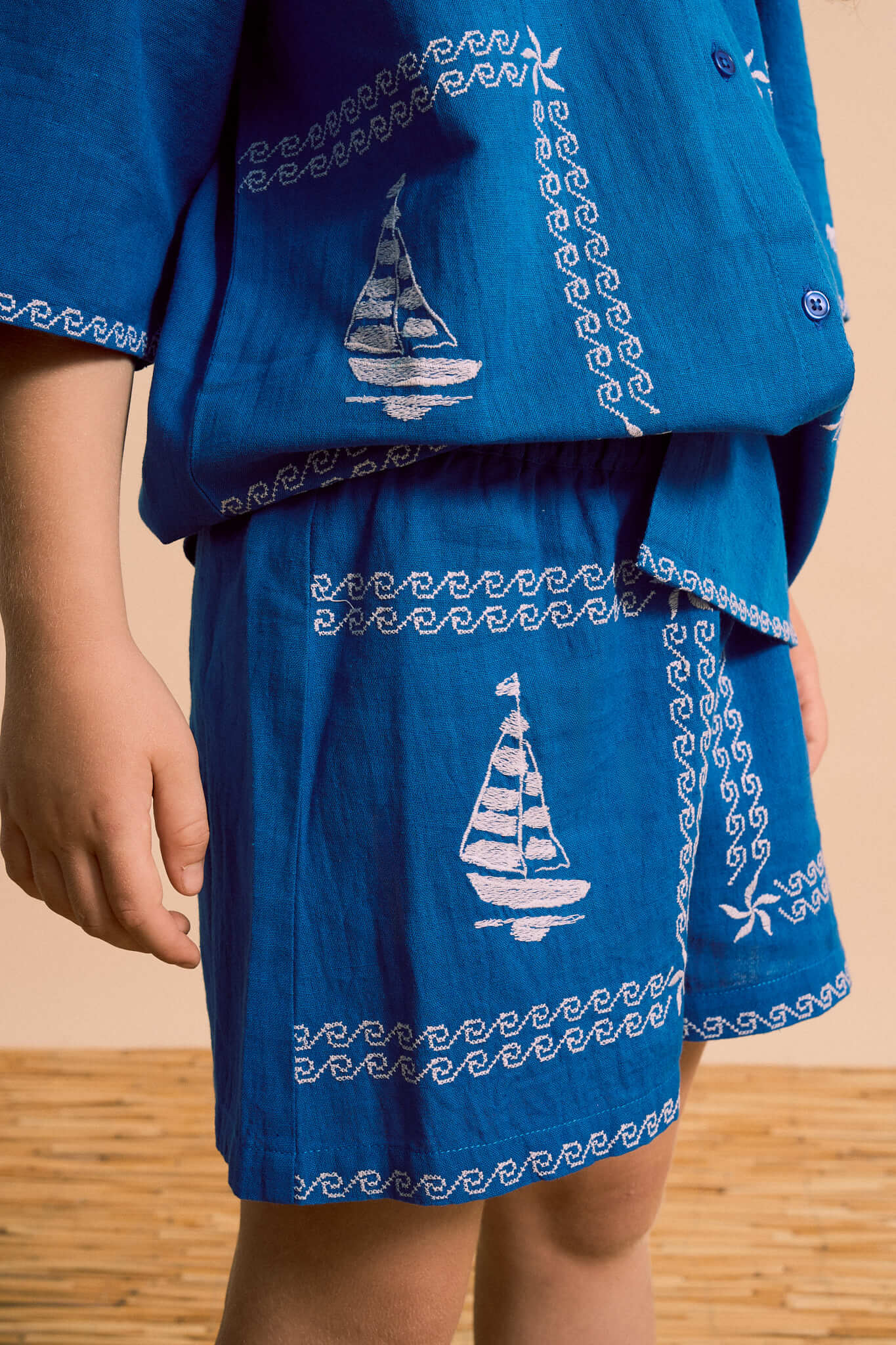 BARCOS EMBROIDERED SHIRT BLUE