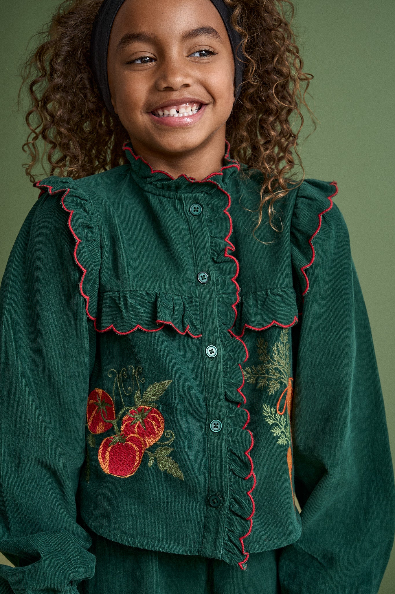 VEGETABLES MICROCORDUROY EMBROIDERY SHIRT GREEN