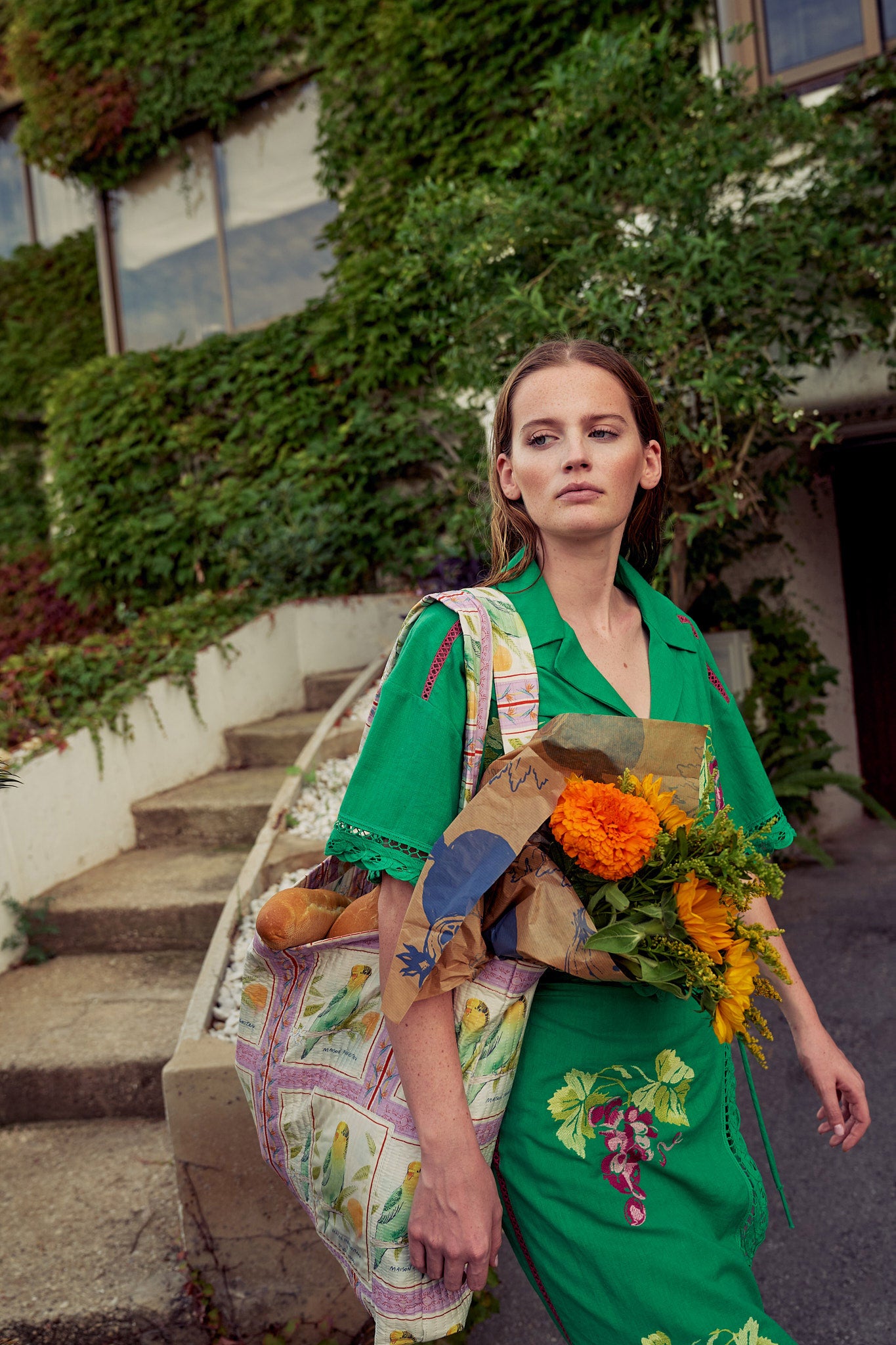 GREEN EMBROIDERY GRAPES SHIRT