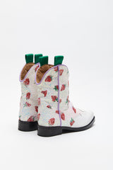 ERDBEERE STIEFEL WEISS