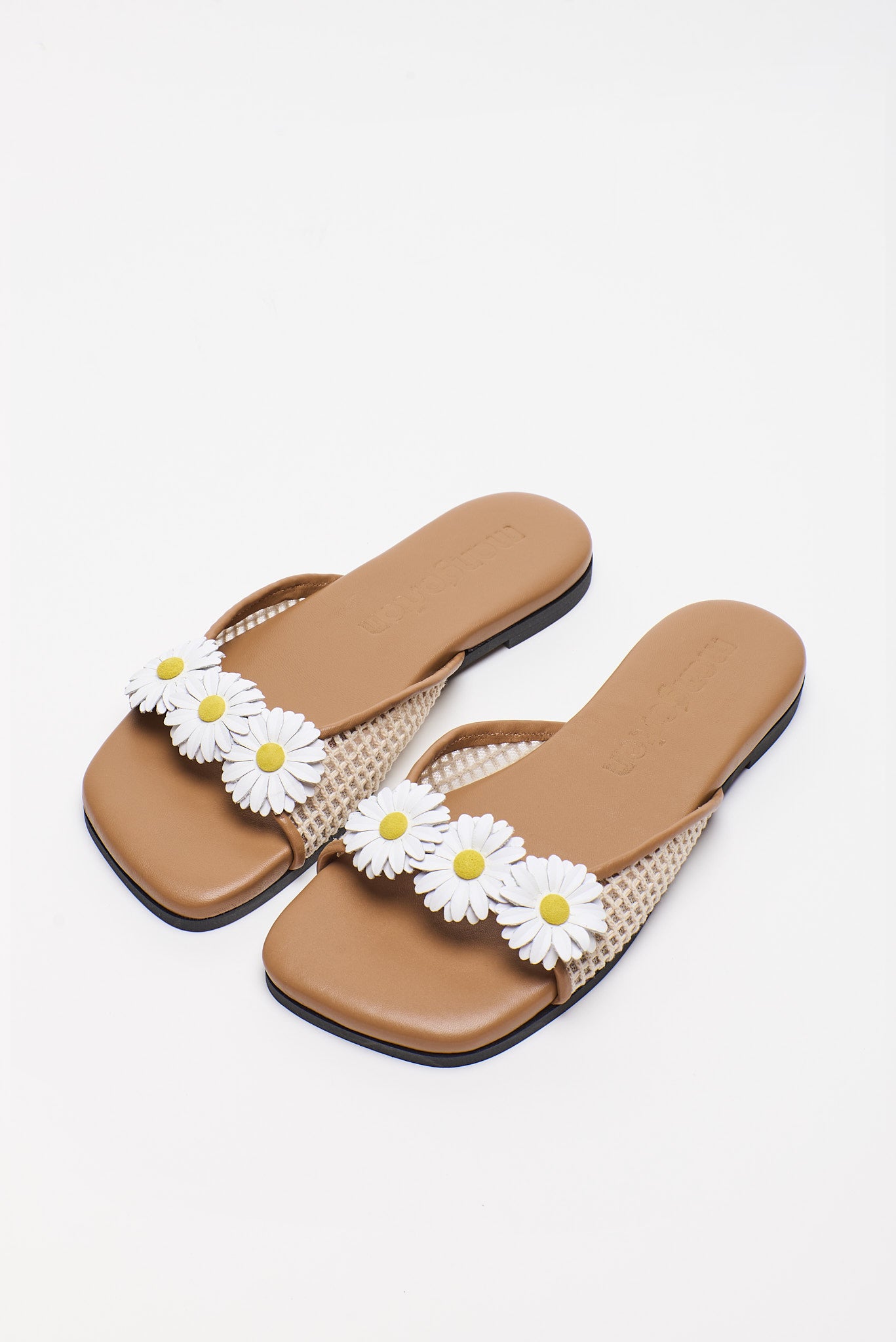 DAISY SLIDE WHITE SANDALS