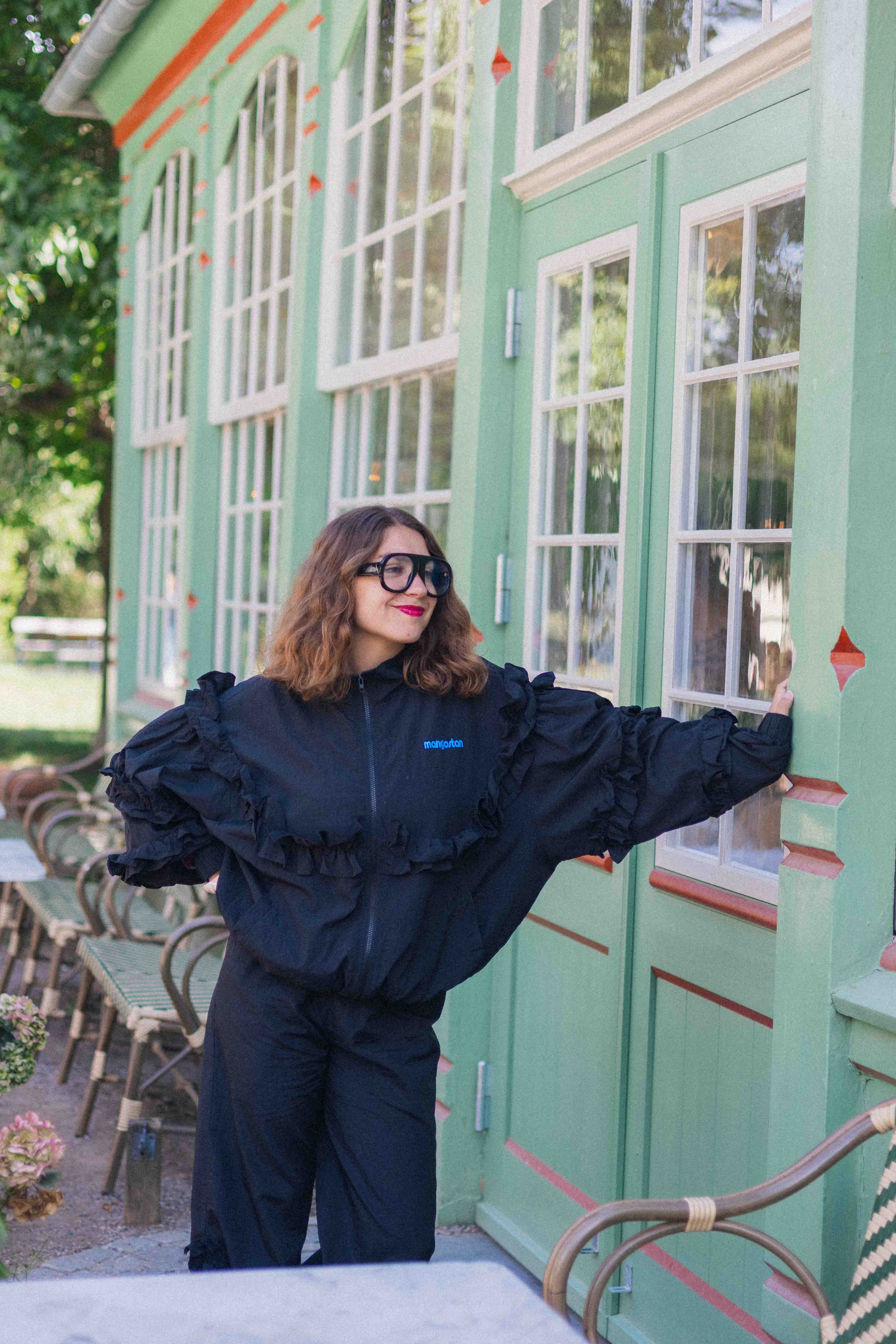 RUFFLES NYLON JACKET BLACK