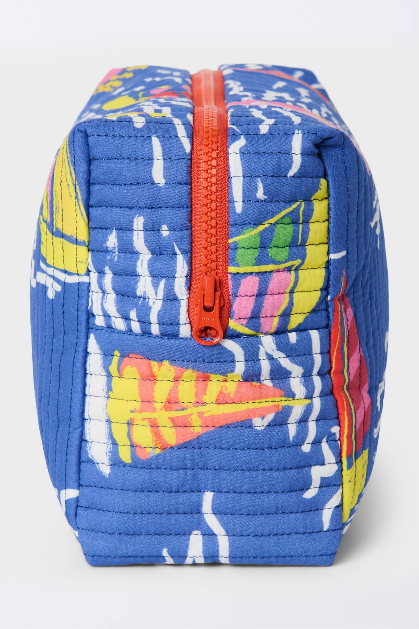 MAISON MANGOSTAN X STUDIO NOOS BARCOS TOILETRY BAG